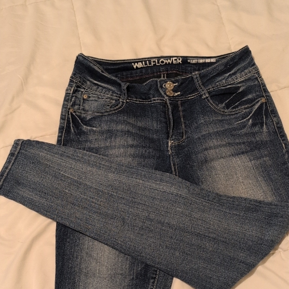 Wallflower Women's Blue Jeans